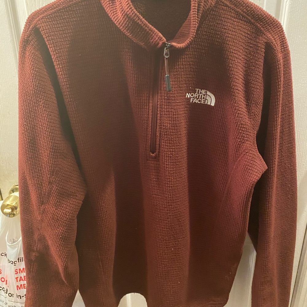 North face pullover men’s medium
